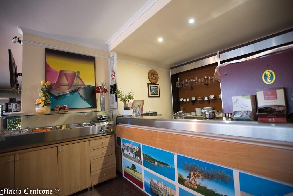 Hotel Cristal Bari Esterno foto